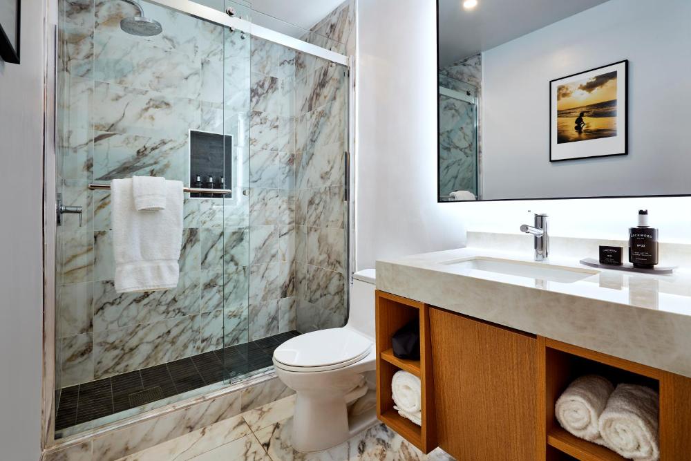 Suite interior